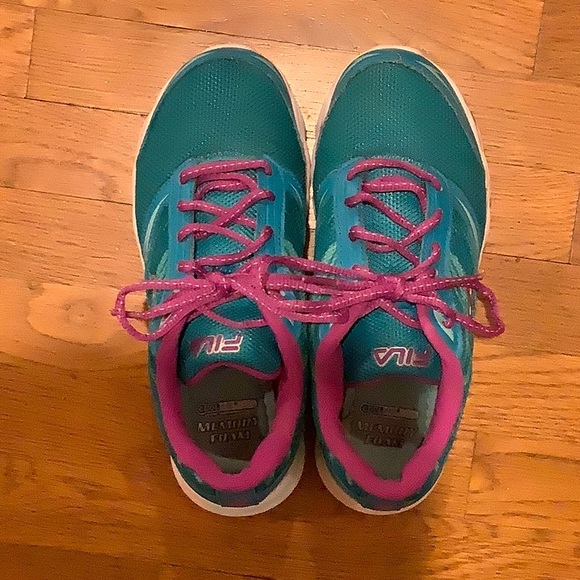 Fila Shoes Womens Memory Foam Sneakers Poshmark